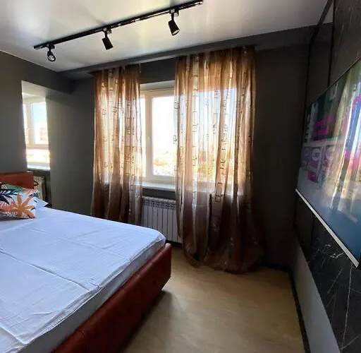 Central Park Unit ! Puskin Street